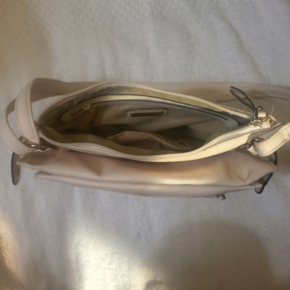 Purse - Picture 3 of 4